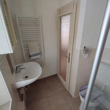 Gemuetliches Mit Kamin - And Nature Wallendorf