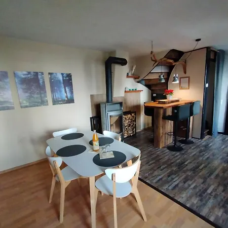 Gemuetliches Mit Kamin - And Nature Casa de Férias *