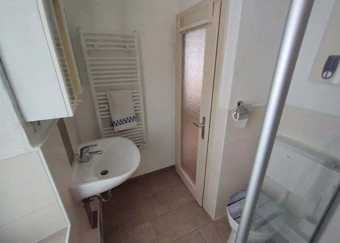 Gemuetliches Mit Kamin - And Nature Wallendorf